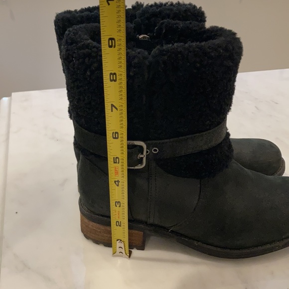 Ugg boots - Picture 7 of 7